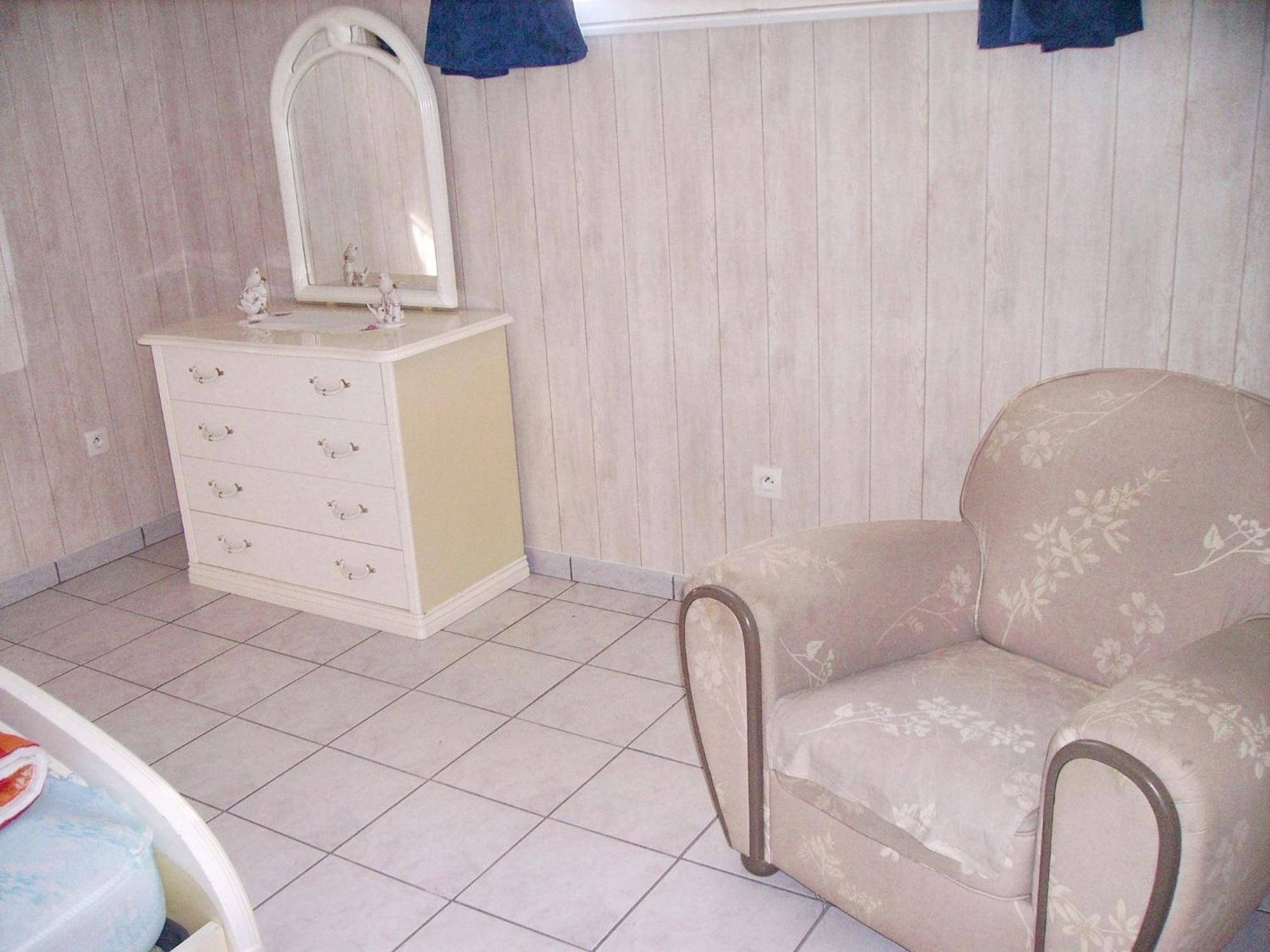 Appartement Charmant A Breuillet Avec Jardin Spacieux Exteriér fotografie